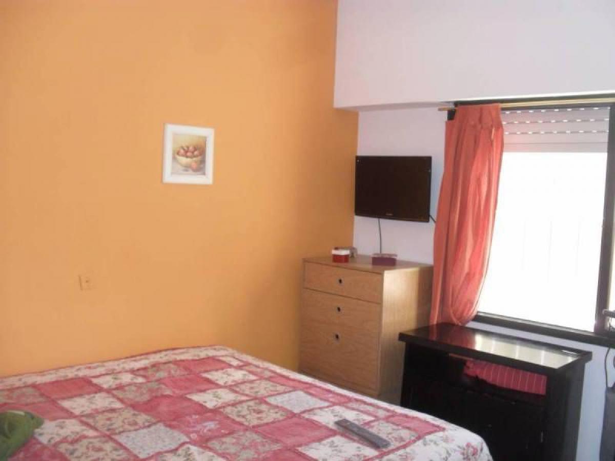 2 bedrooms Apartment in Vicente Lopez, Argentina No. 16378