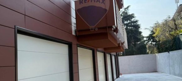 Apartamento de 4 habitaciónes en Verona, Italy No. 32547 46