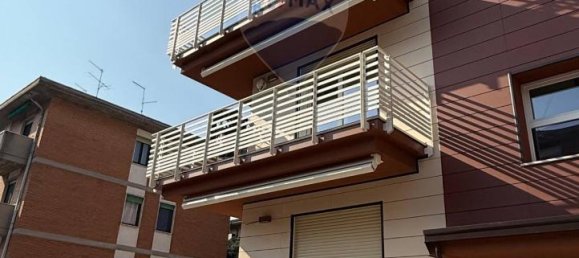 Apartamento de 4 habitaciónes en Verona, Italy No. 32547 35