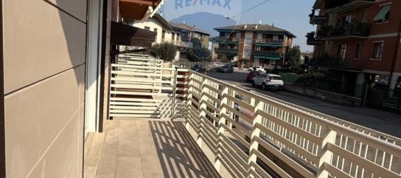 Apartamento de 4 habitaciónes en Verona, Italy No. 32547 11