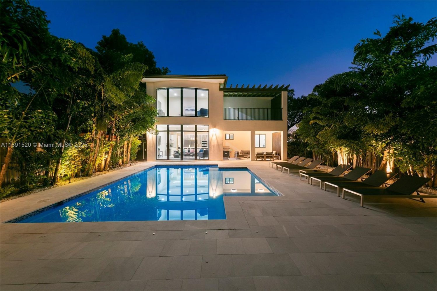 5 bedrooms Villa for sale in Miami, Miami-Dade, Florida, USA № 614738