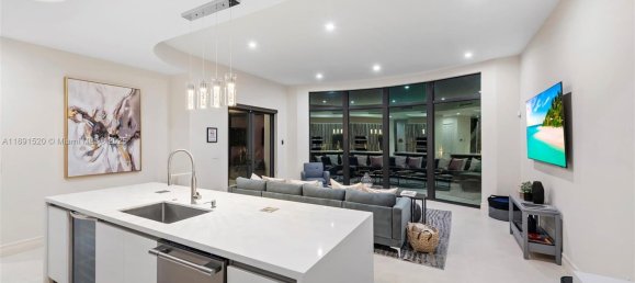 5 bedrooms Villa for sale in Miami, Miami-Dade, Florida, USA № 614738 25