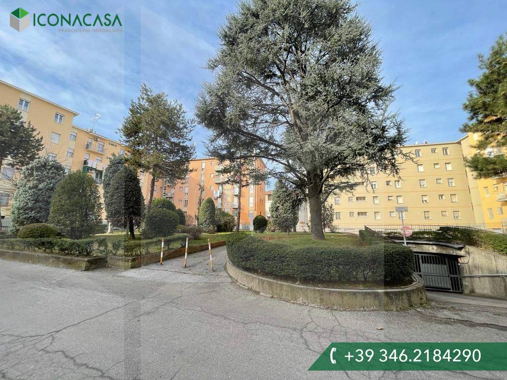 60m² Garage in Bologna, Italy No. 26292