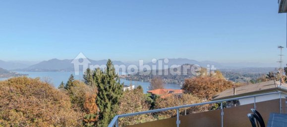 3 bedrooms Villa in Arona, Italy No. 107754 20