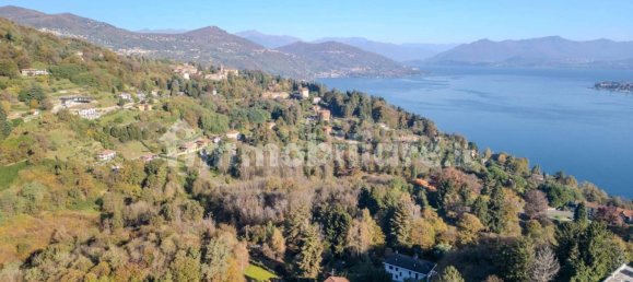 3 bedrooms Villa in Arona, Italy No. 107754 7