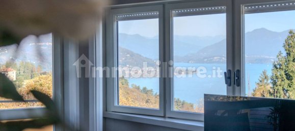 3 bedrooms Villa in Arona, Italy No. 107754 22