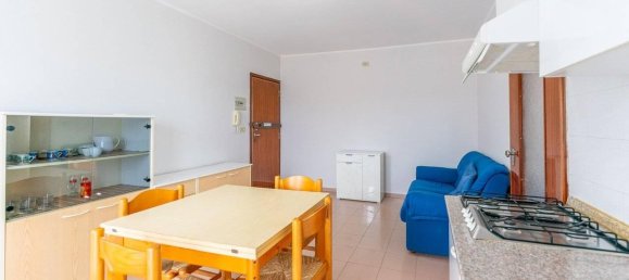 3 rooms Apartment in Comacchio, Italy No. 132486 7