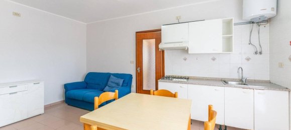3 rooms Apartment in Comacchio, Italy No. 132486 8