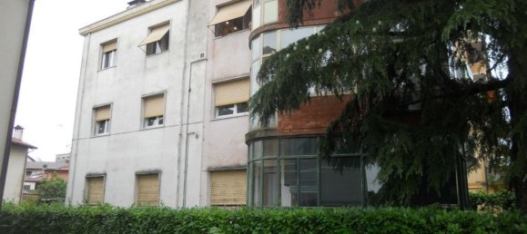 6-salle Appartement à Udine, Italy No. 173464 2