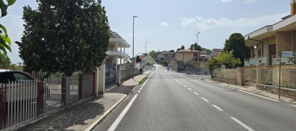 78m² Garage in Notaresco, Italy No. 365222 7