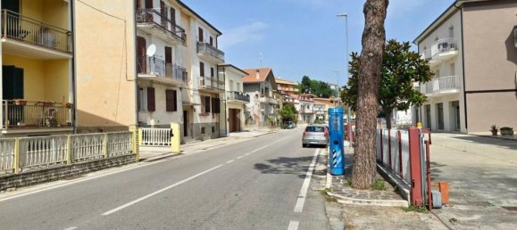 78m² Garage in Notaresco, Italy No. 365222 4