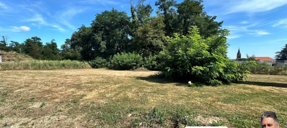 472m² Land in Saint-Bonnet-de-Mure, France No. 152565 2