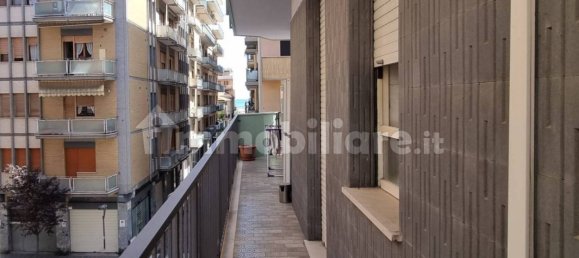 Квартира с 3 спальнями в Пескара, Италия № 296142 16