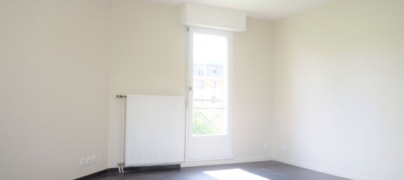 2 bedrooms Apartment in Cergy, France No. 172038 2