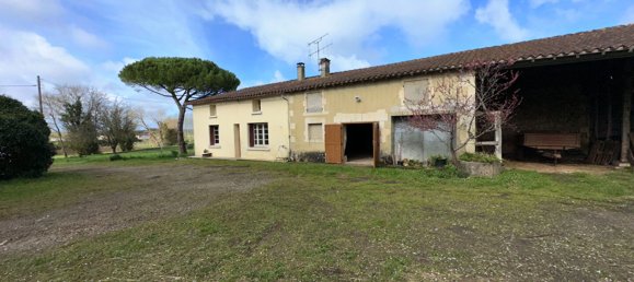 5 bedrooms House in Pont-l'Abbe-d'Arnoult, France No. 197483 3