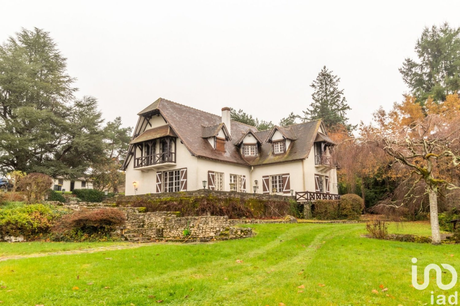 Дом с 5 спальнями в Монтбуи, Франция № 55627