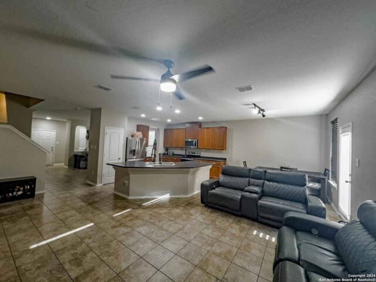 Дом с 4 спальнями в Converse, США № 378876