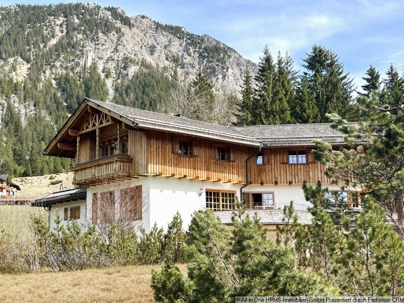 10-Zimmer Haus in Grän, Austria, Nr. 36749