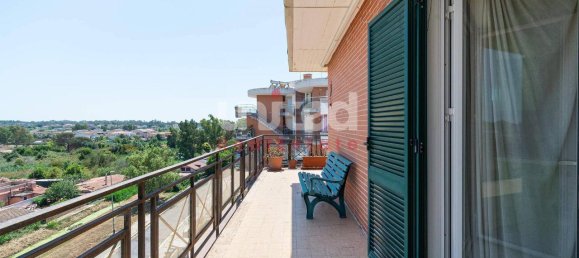 3 rooms Apartment in Rome, Italy No. 178525 3