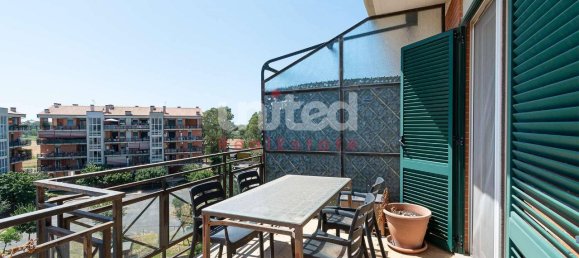 3 rooms Apartment in Rome, Italy No. 178525 2