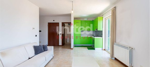 3 rooms Apartment in Rome, Italy No. 178525 7