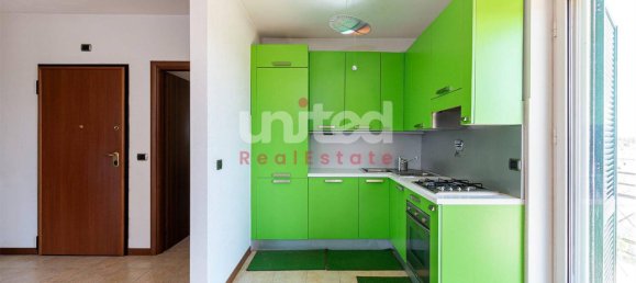 3 rooms Apartment in Rome, Italy No. 178525 9