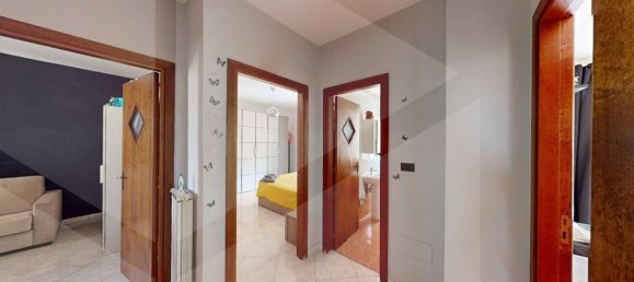 Apartamento de 3 dormitorios en Mariglianella, Italy No. 24675 9
