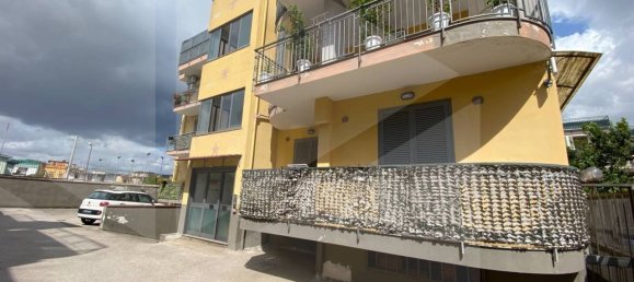 Apartamento de 3 dormitorios en Mariglianella, Italy No. 24675 17