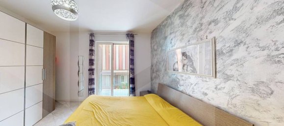 Apartamento de 3 dormitorios en Mariglianella, Italy No. 24675 14