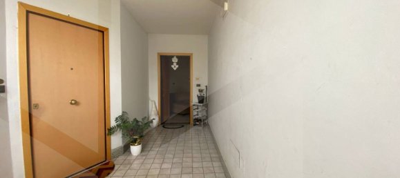 Apartamento de 3 dormitorios en Mariglianella, Italy No. 24675 18