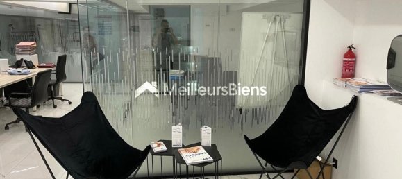 385m² Office in Paris, France No. 322813 9
