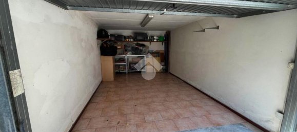 2 Schlafzimmer Wohnung in Capriolo, Italy, Nr. 268793 34