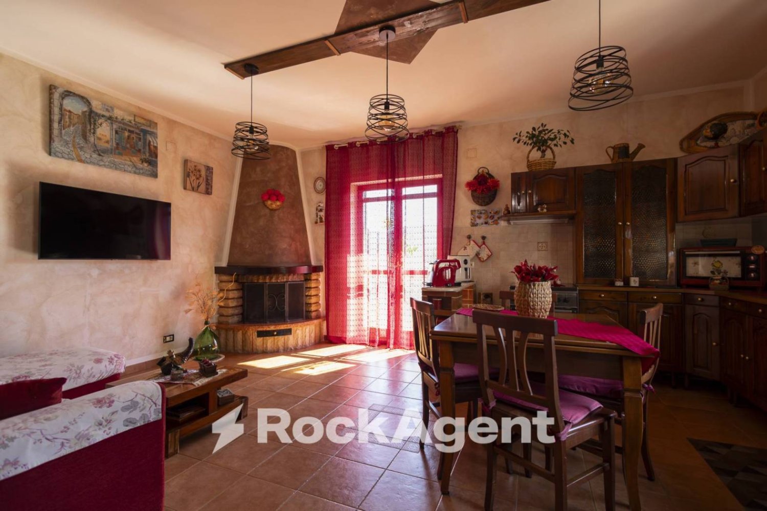 3 bedrooms Villa in Catanzaro, Italy No. 348085