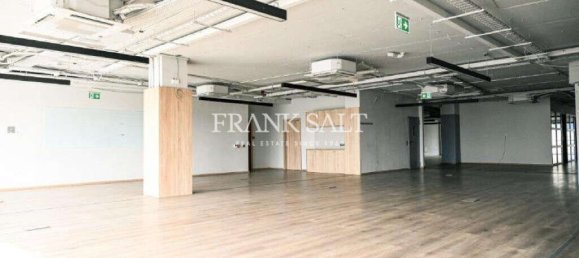 Bureau à Sliema, Malta 755m² No. 12336 2