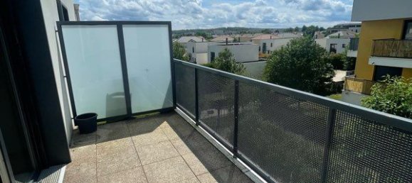 1 bedroom Apartment in Villepreux, France No. 323693 2
