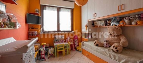 3 rooms Apartment in Turin, Italy No. 300218 3