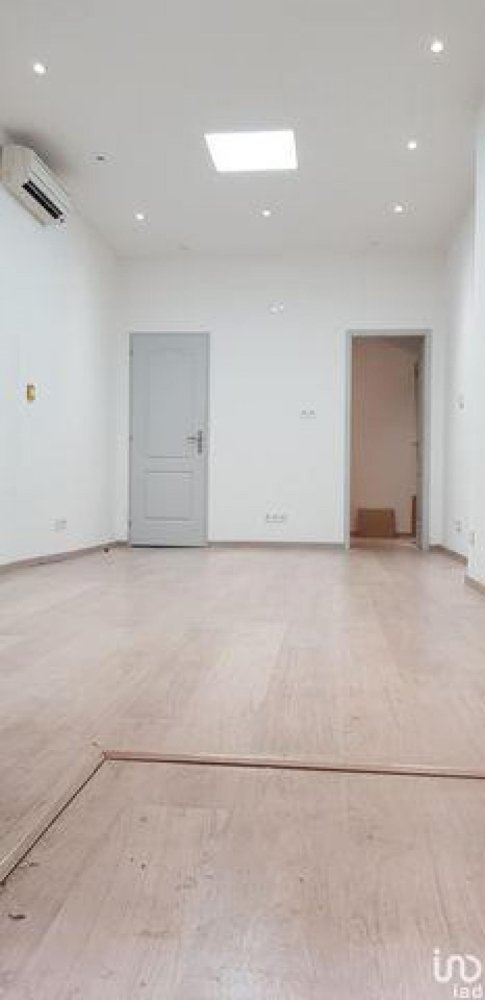  مكتب في Bastia, France 27متر مربع رقم 17496