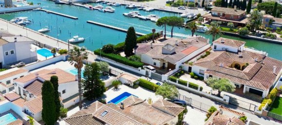Casa T5 em Empuriabrava, Spain N.º 82929 25