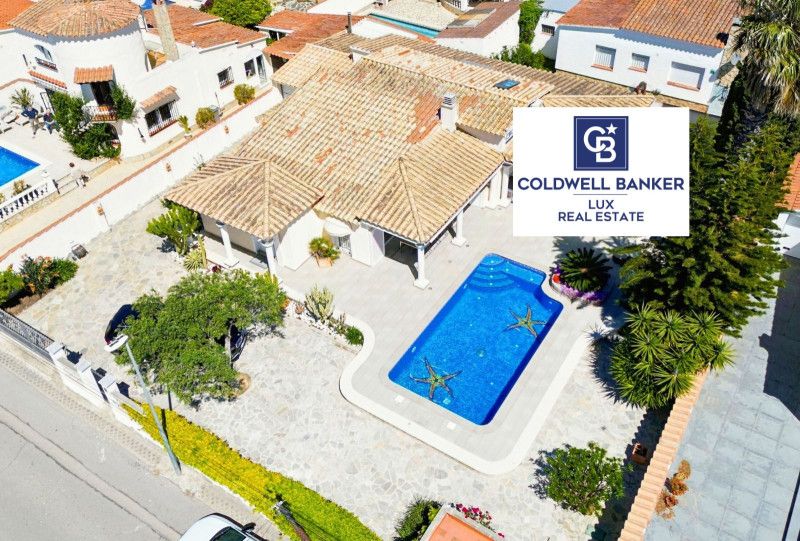 Casa T5 em Empuriabrava, Spain N.º 82929