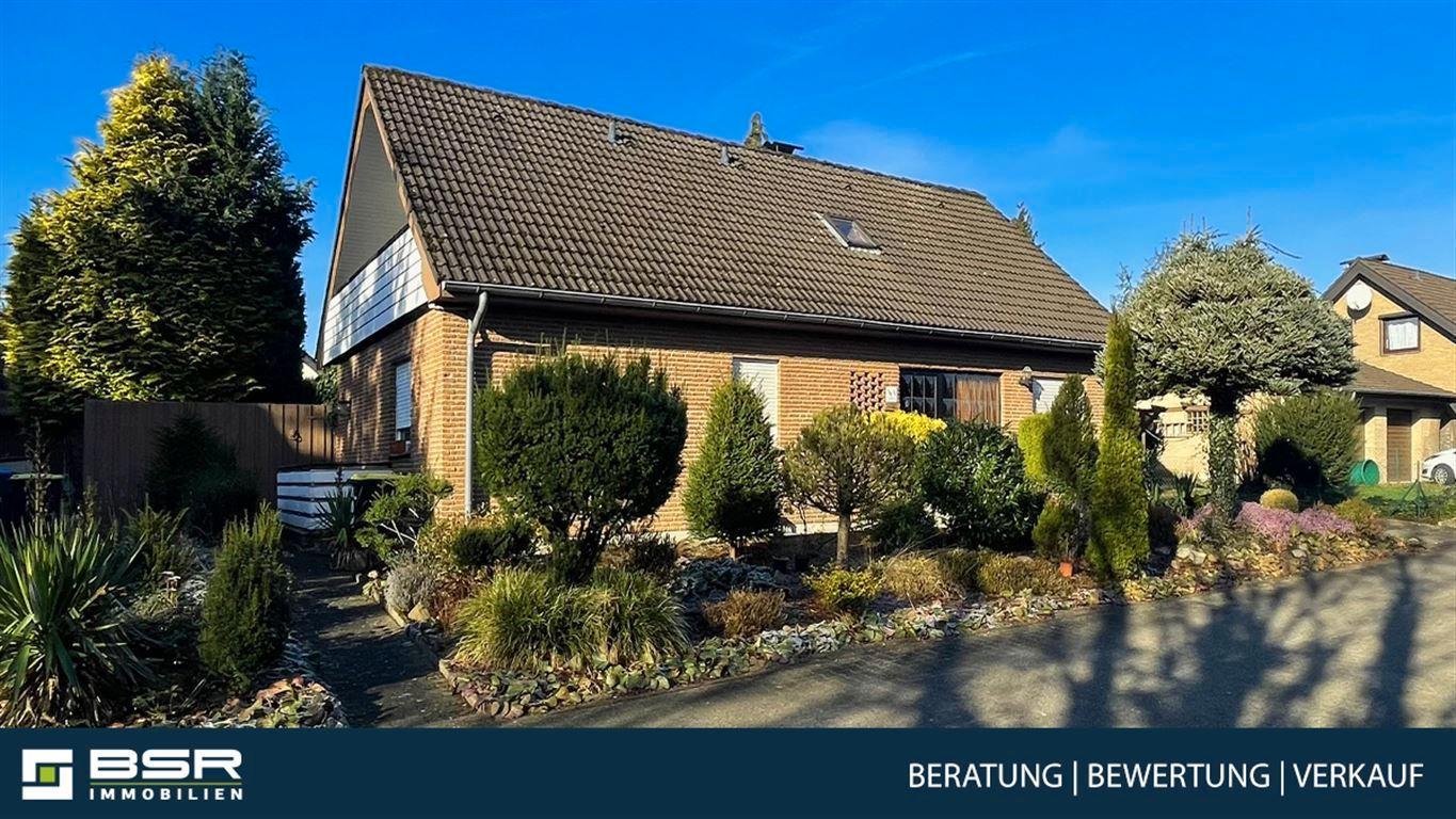 6 rooms House in Lippe, Germany No. 210631