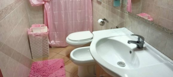 Apartamento de 3 divisões em Guidonia Montecelio, Italy N.º 33618 25