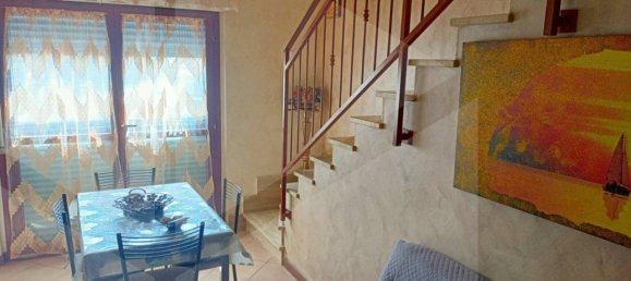 Apartamento de 3 divisões em Guidonia Montecelio, Italy N.º 33618 4