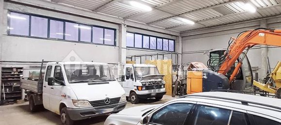 952m² Warehouse in Grosseto, Italy No. 82958 15