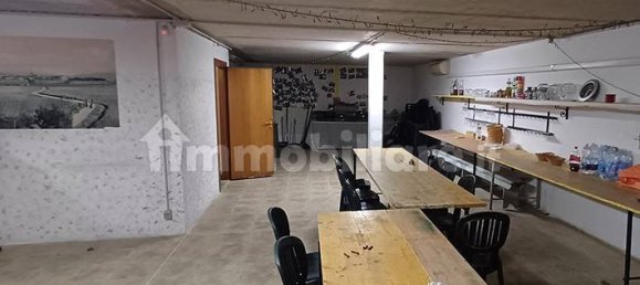 952m² Warehouse in Grosseto, Italy No. 82958 35