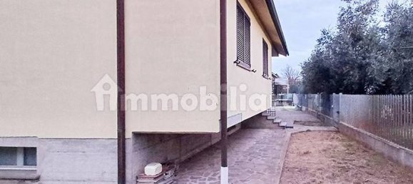 952m² Warehouse in Grosseto, Italy No. 82958 11