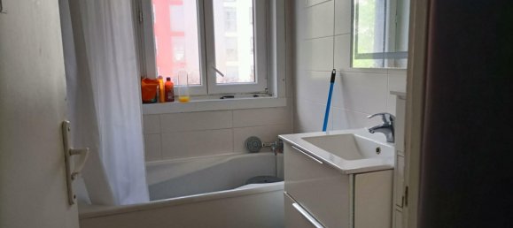 Apartamento de 3 dormitorios en Saint-Jean-de-la-Ruelle, France No. 302681 4