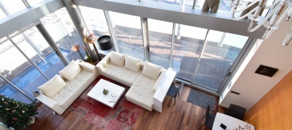 3 bedrooms Penthouse in Sant Marti, Spain No. 19243 11