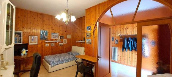6 rooms House in Melendugno, Italy No. 32732 7