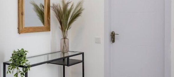 2-salle Appartement à Tbilisi, Georgia No. 12 6