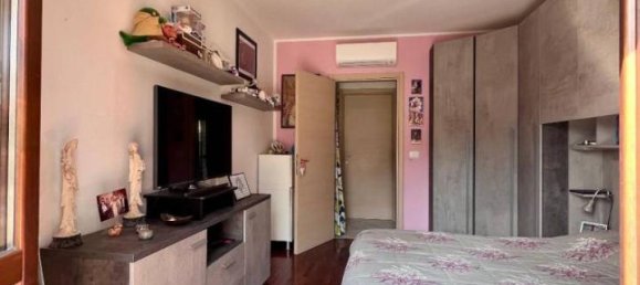 3غرفة شقة في Moncalieri, Italy رقم 35930 78